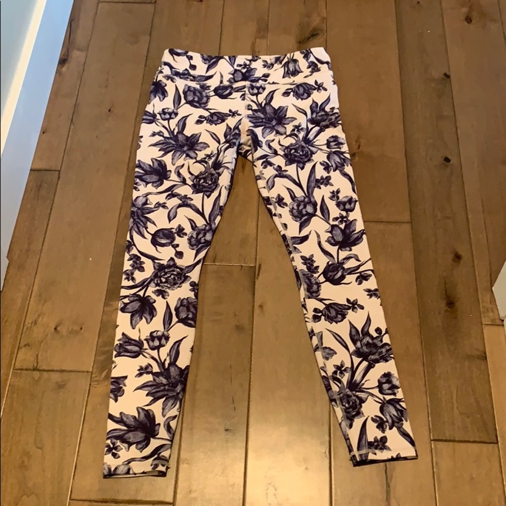Fabletics Flower Leggings